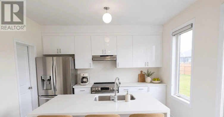 13 Simona Avenue, Wasaga Beach, ON, L9Z 0L5 - 7