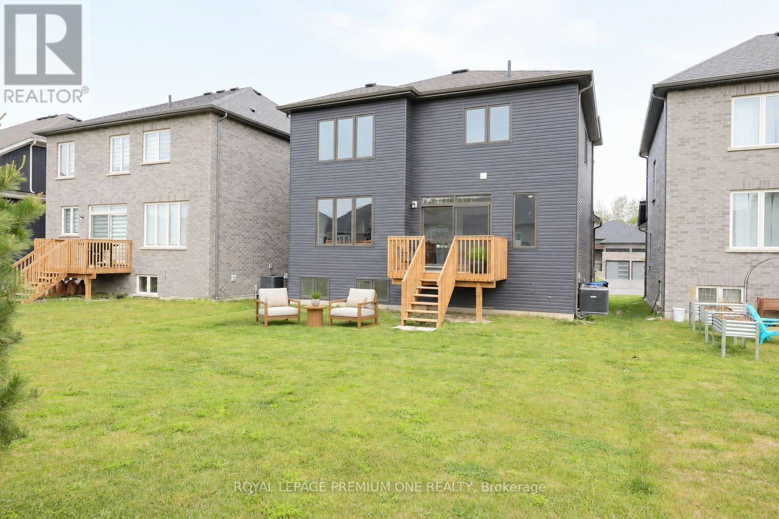 13 Simona Avenue, Wasaga Beach, ON, L9Z 0L5 - 16