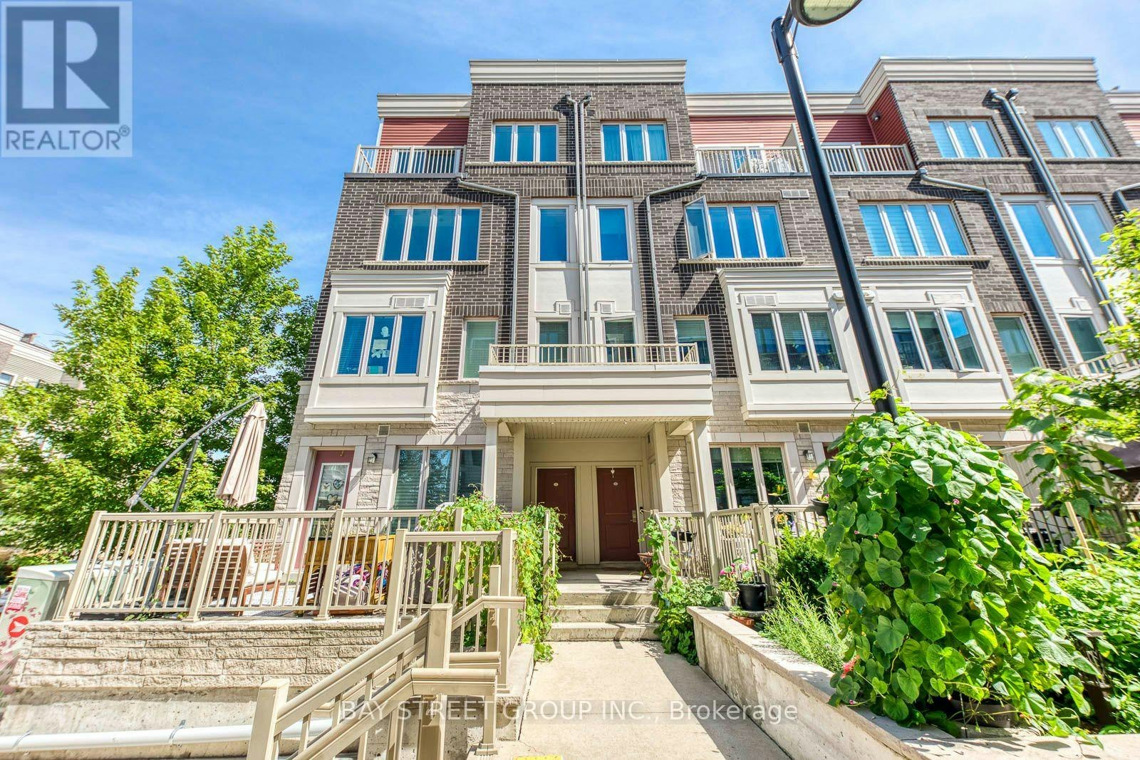 2-100 Long Branch Avenue, Toronto, ON, M8W 0C1