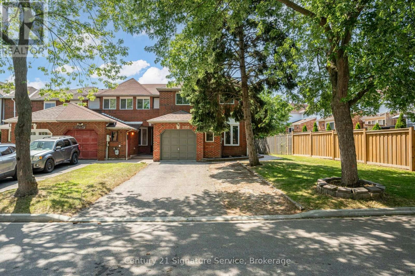 2755 Lindholm Crescent, Mississauga, ON, L5M 4S1