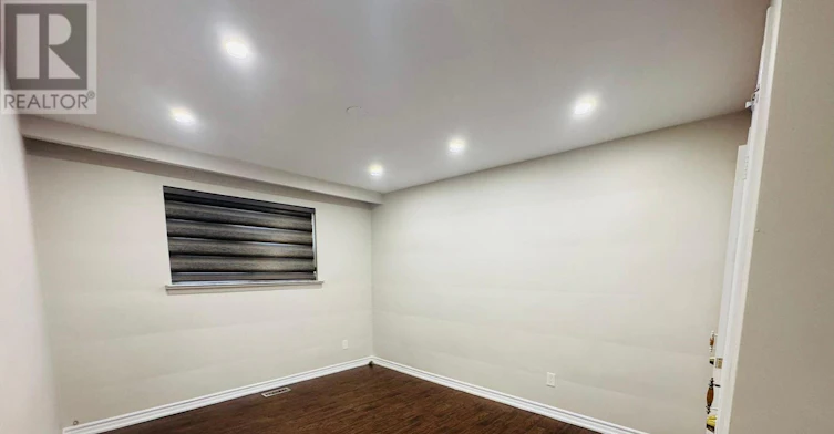 7073 Magic Court, Mississauga, ON, L4T 3A2 - 4