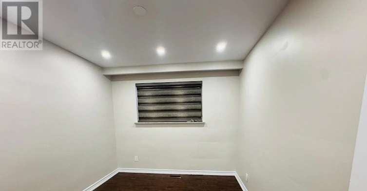7073 Magic Court, Mississauga, ON, L4T 3A2 - 5