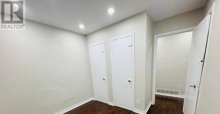 7073 Magic Court, Mississauga, ON, L4T 3A2 - 2