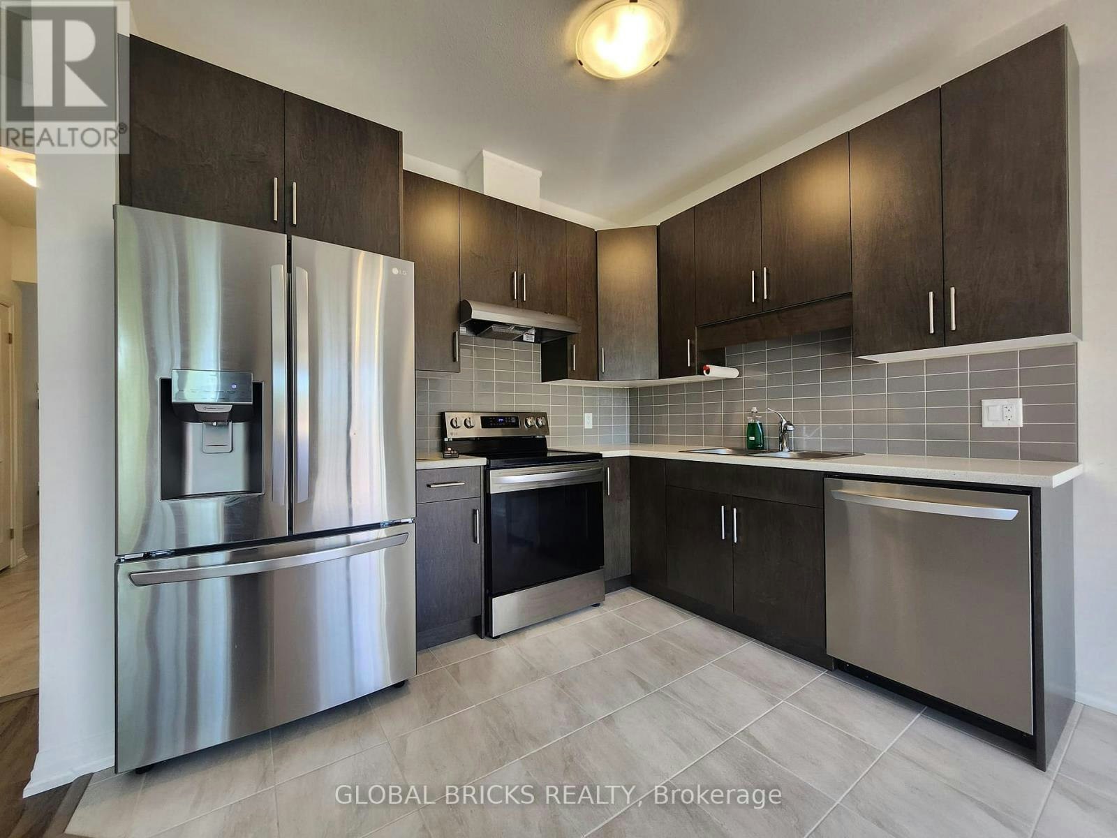 96 Willson Drive, Thorold, ON, L2V 0M4 - 3