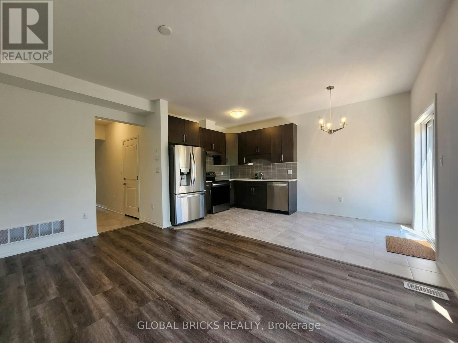 96 Willson Drive, Thorold, ON, L2V 0M4 - 2