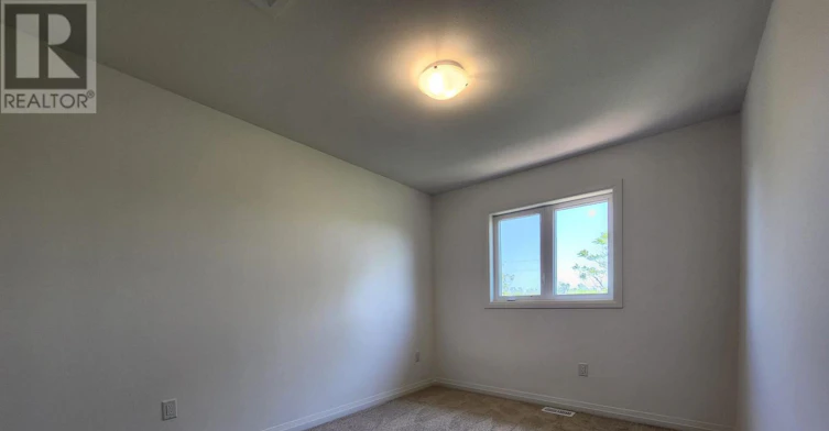 96 Willson Drive, Thorold, ON, L2V 0M4 - 8