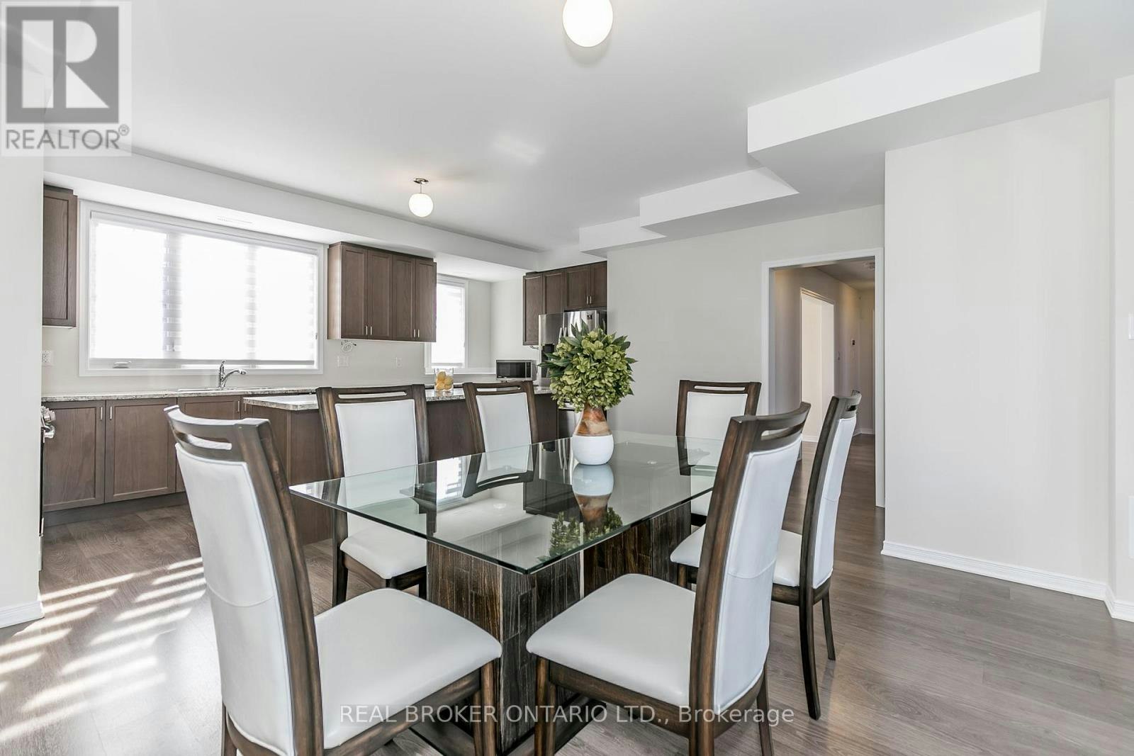 47 Marina Village Drive, Georgian Bay, ON, L0K 1S0 - 10