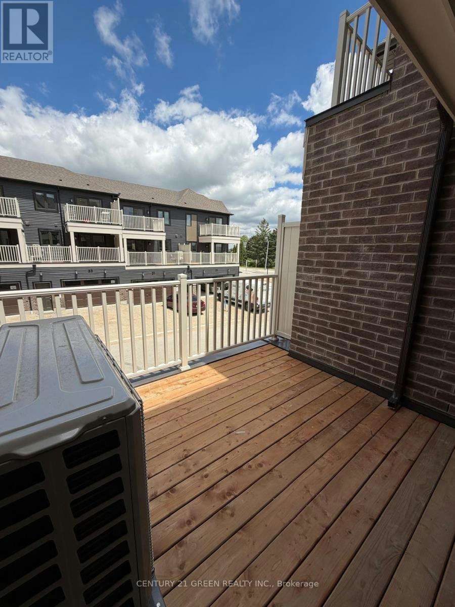 32 Canyon Hill Drive, Kitchener, ON, N2R 0V9 - 26
