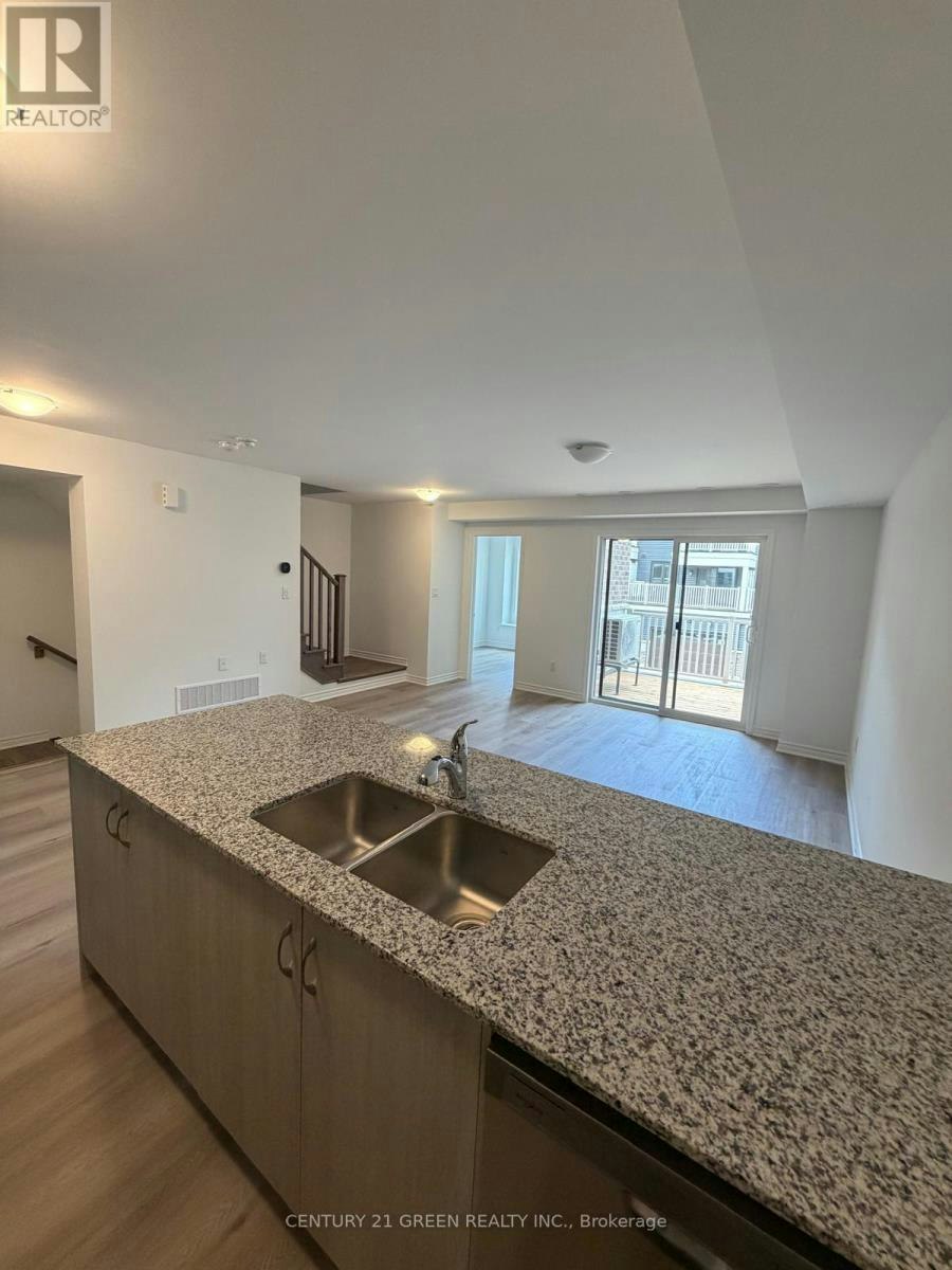 32 Canyon Hill Drive, Kitchener, ON, N2R 0V9 - 6