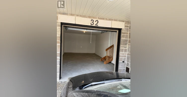 32 Canyon Hill Drive, Kitchener, ON, N2R 0V9 - 3