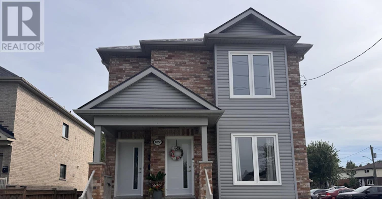 627 Bloor Street E, Oshawa, ON, L1H 3N4