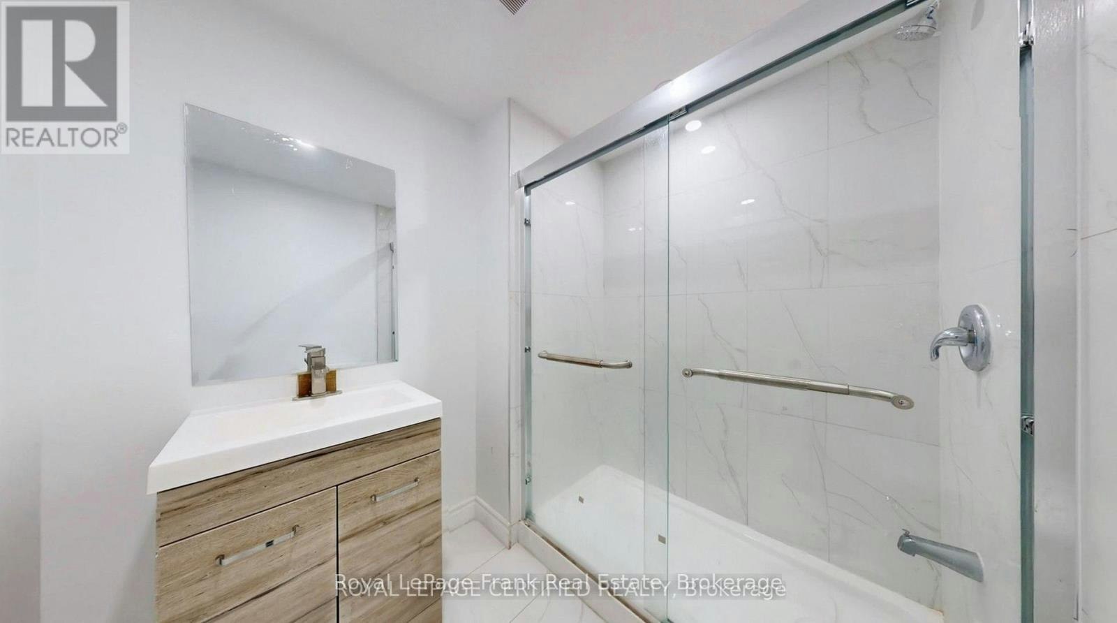 BASEMENT-21 Ouellette Drive, Whitby, ON, L1P 0E3 - 10
