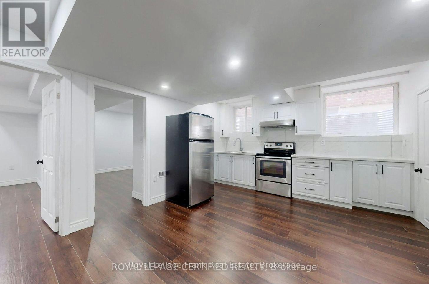 BASEMENT-21 Ouellette Drive, Whitby, ON, L1P 0E3 - 3