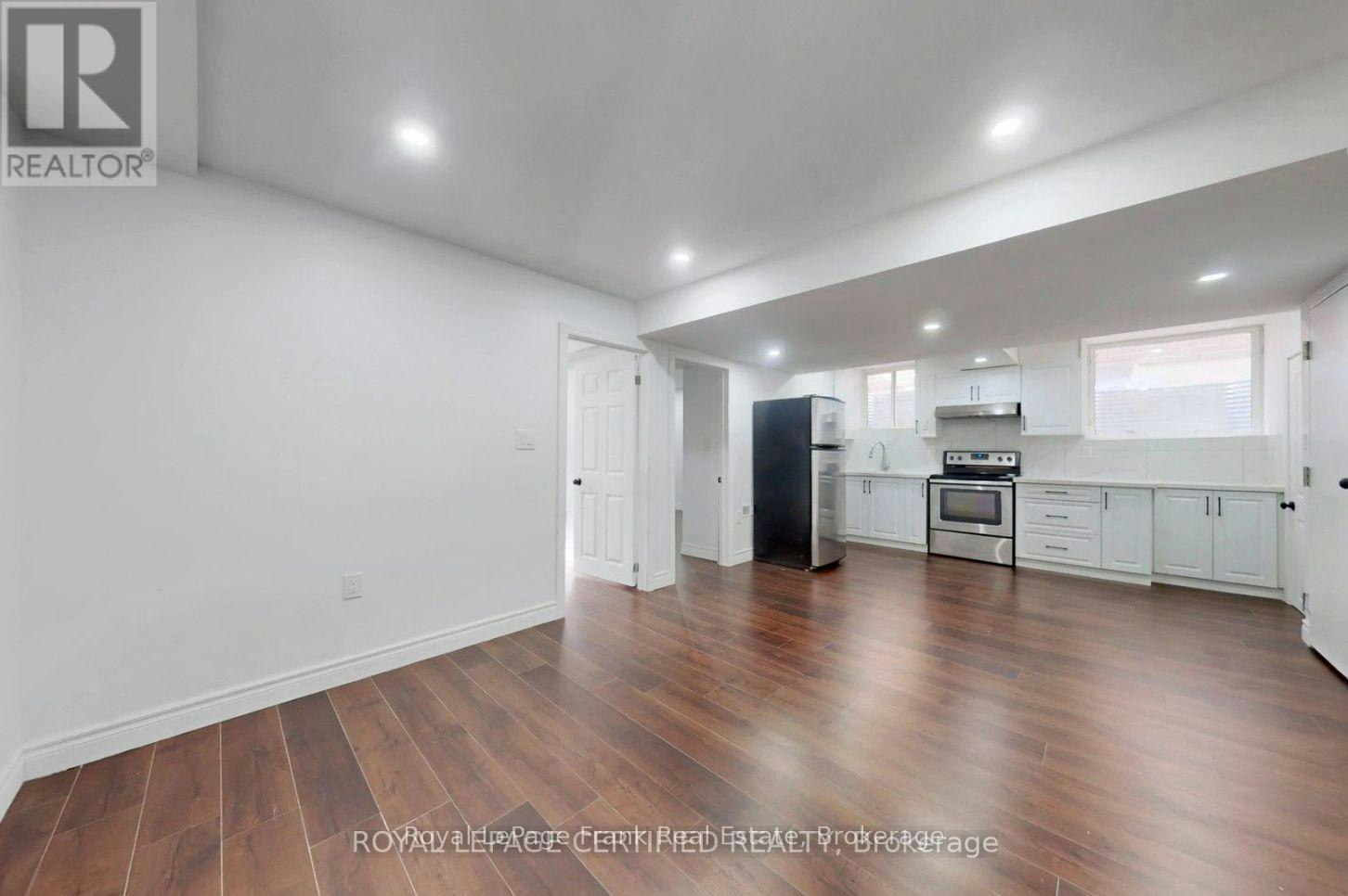 BASEMENT-21 Ouellette Drive, Whitby, ON, L1P 0E3 - 5
