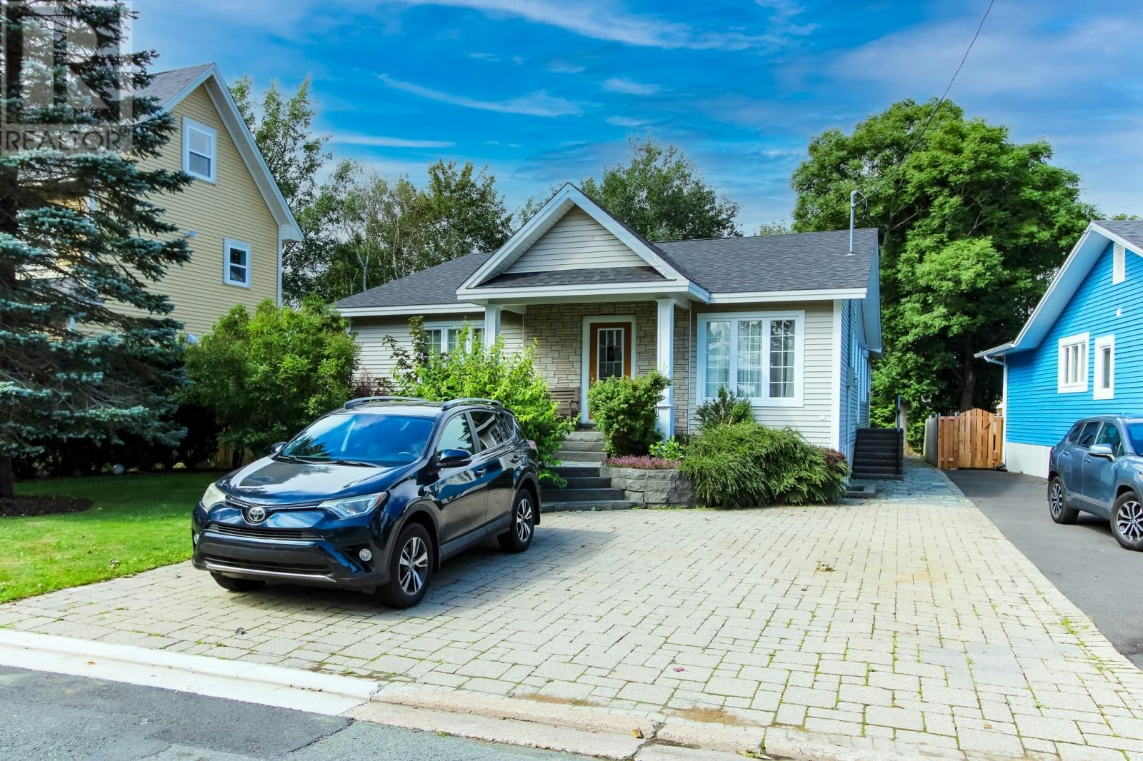 32 London Road, St Johns, NL, A1B 2H1