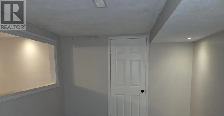 LOWER-32 Birchpark Drive, Grimsby, ON, L3M 4N1 - 13