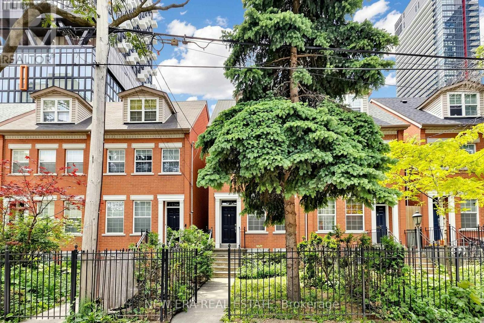 238 George Street, Toronto, ON, M5A 2N1