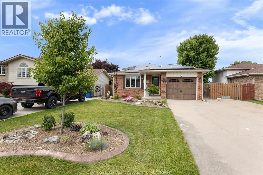 18 Azar Drive, Chatham-Kent, ON, N0P 2L0