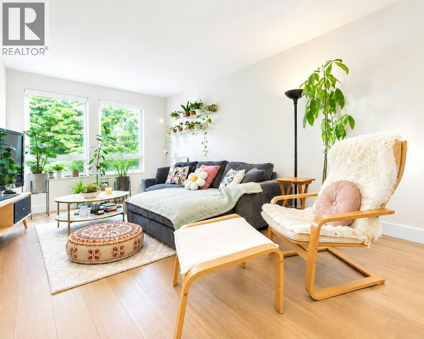 318-1111 E 27th Street, North Vancouver, BC, V7J 1S3