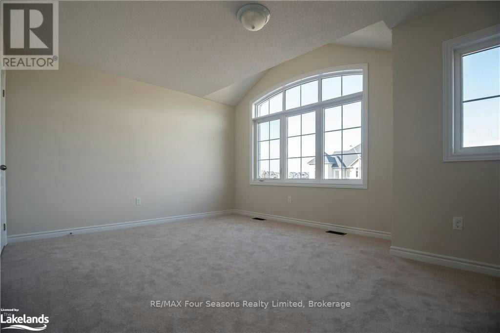 UPPER-90 Kirby Avenue, Collingwood, ON, L9Y 5H5 - 20