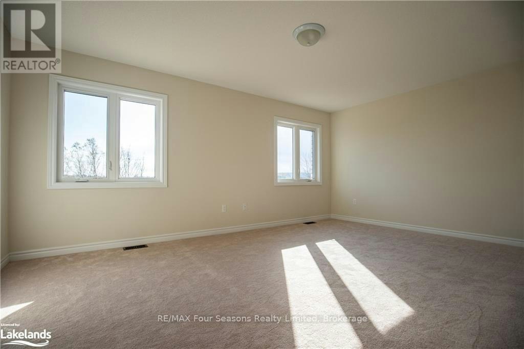 UPPER-90 Kirby Avenue, Collingwood, ON, L9Y 5H5 - 24