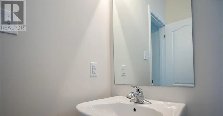 UPPER-90 Kirby Avenue, Collingwood, ON, L9Y 5H5 - 18