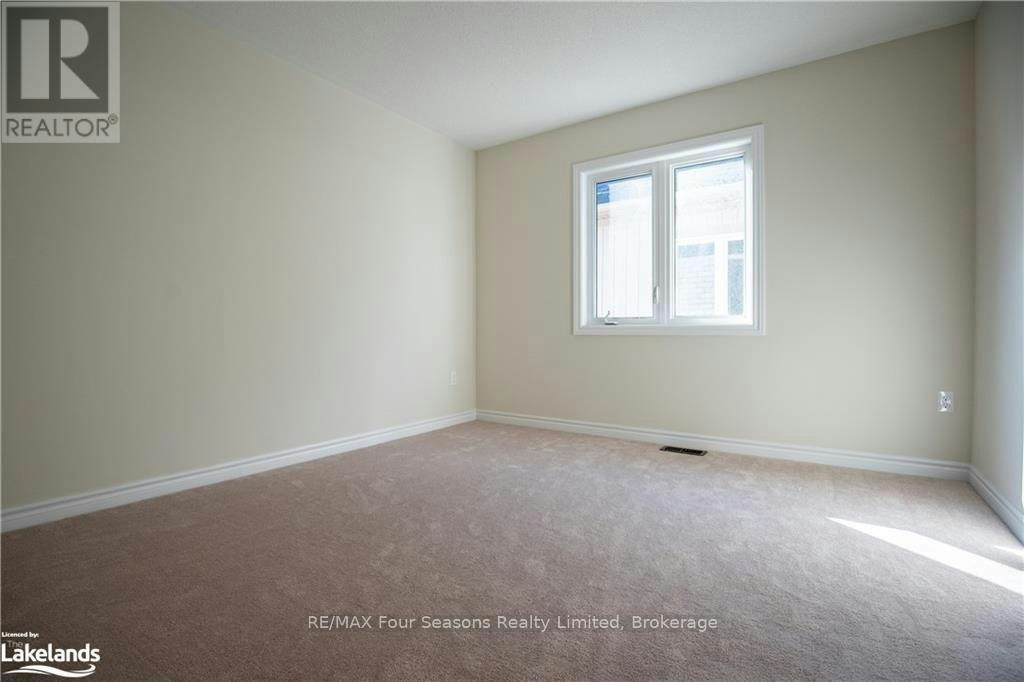 UPPER-90 Kirby Avenue, Collingwood, ON, L9Y 5H5 - 22
