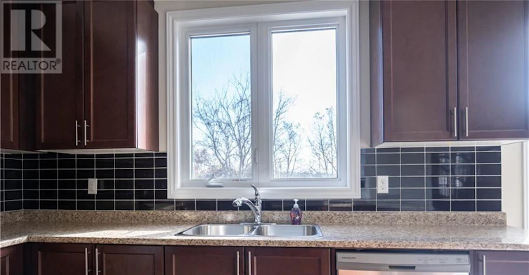 UPPER-90 Kirby Avenue, Collingwood, ON, L9Y 5H5 - 11