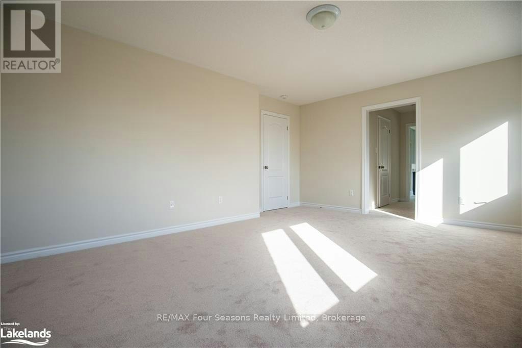 UPPER-90 Kirby Avenue, Collingwood, ON, L9Y 5H5 - 26
