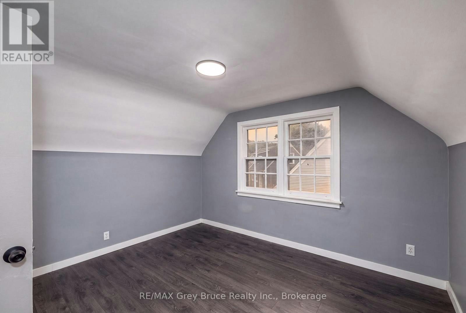 701 5th Street E, Owen Sound, ON, N4K 1E4 - 19