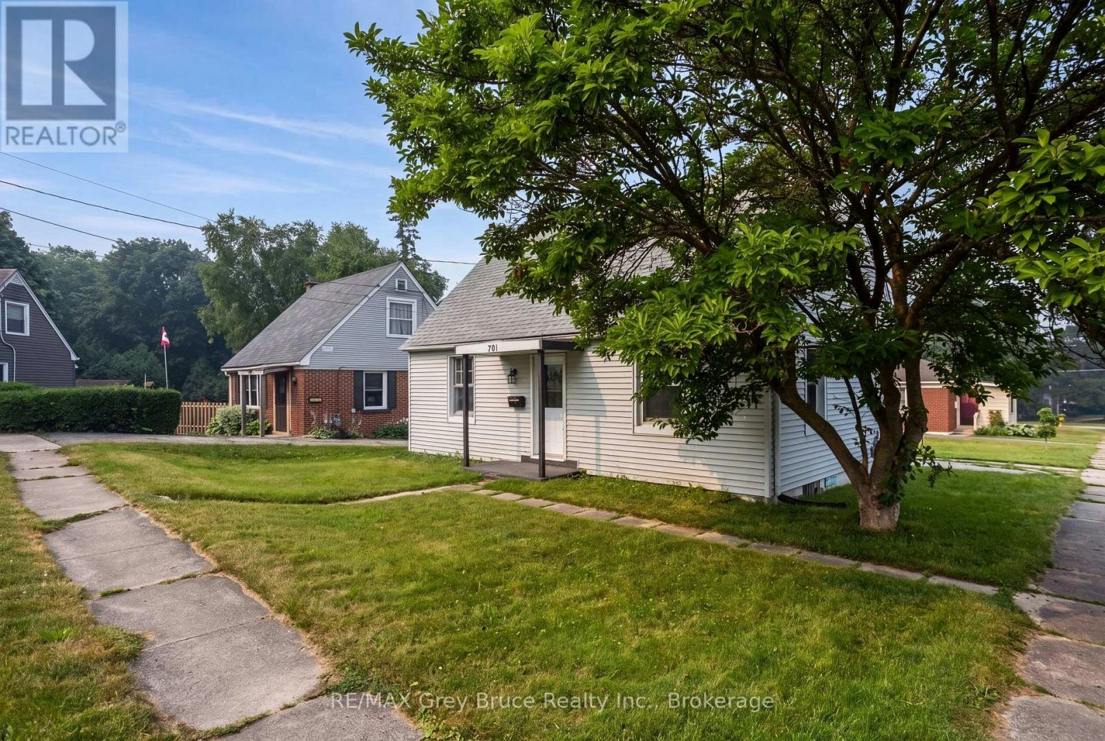 701 5th Street E, Owen Sound, ON, N4K 1E4 - 3