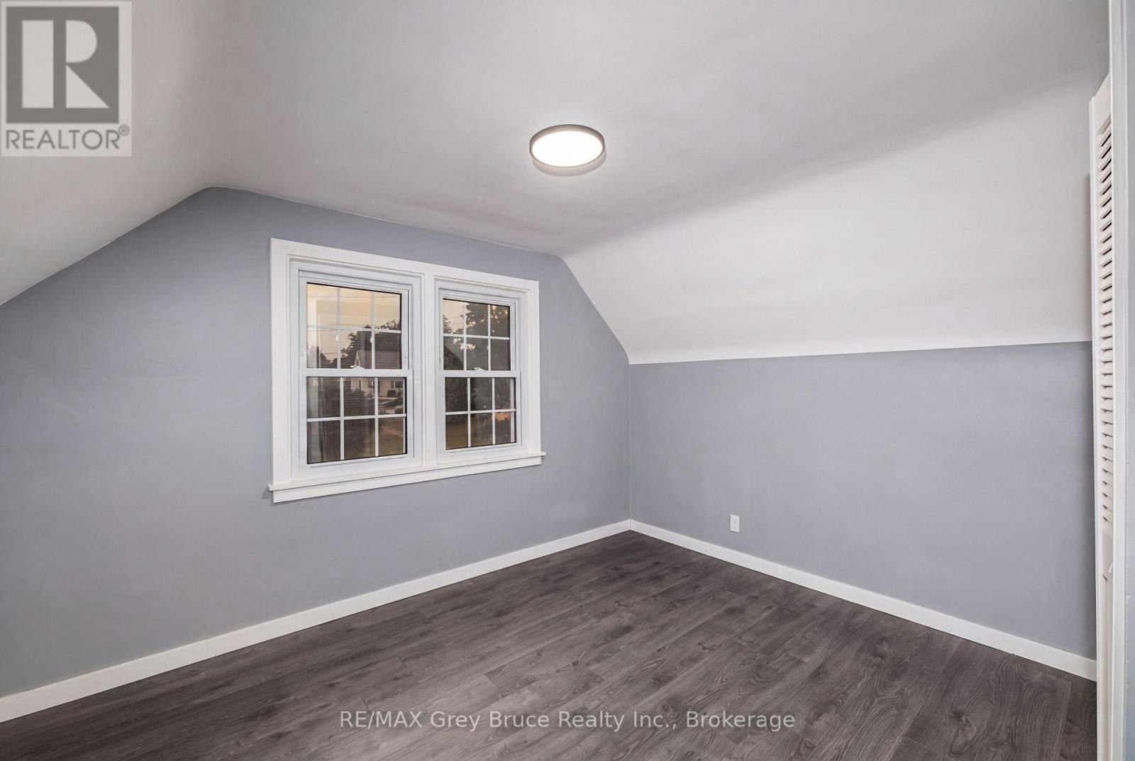 701 5th Street E, Owen Sound, ON, N4K 1E4 - 16