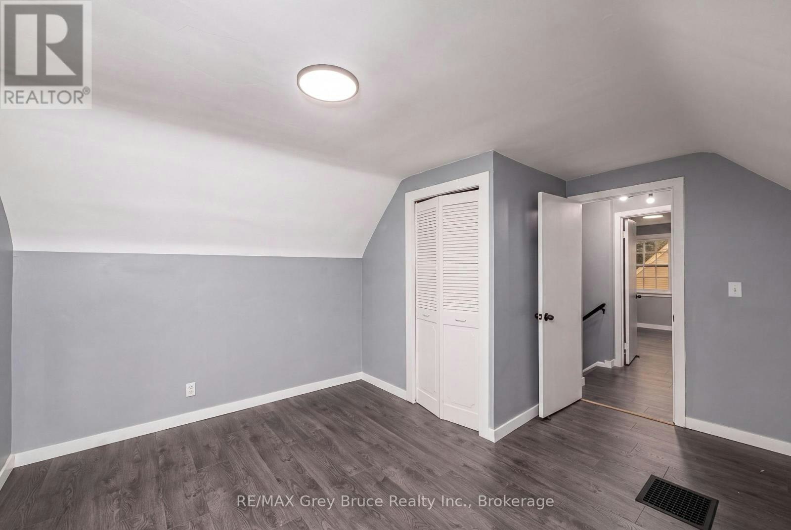 701 5th Street E, Owen Sound, ON, N4K 1E4 - 17