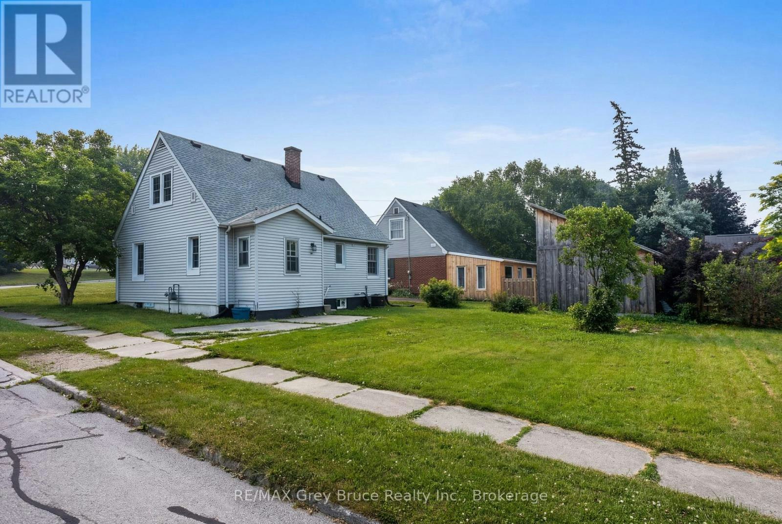 701 5th Street E, Owen Sound, ON, N4K 1E4 - 23