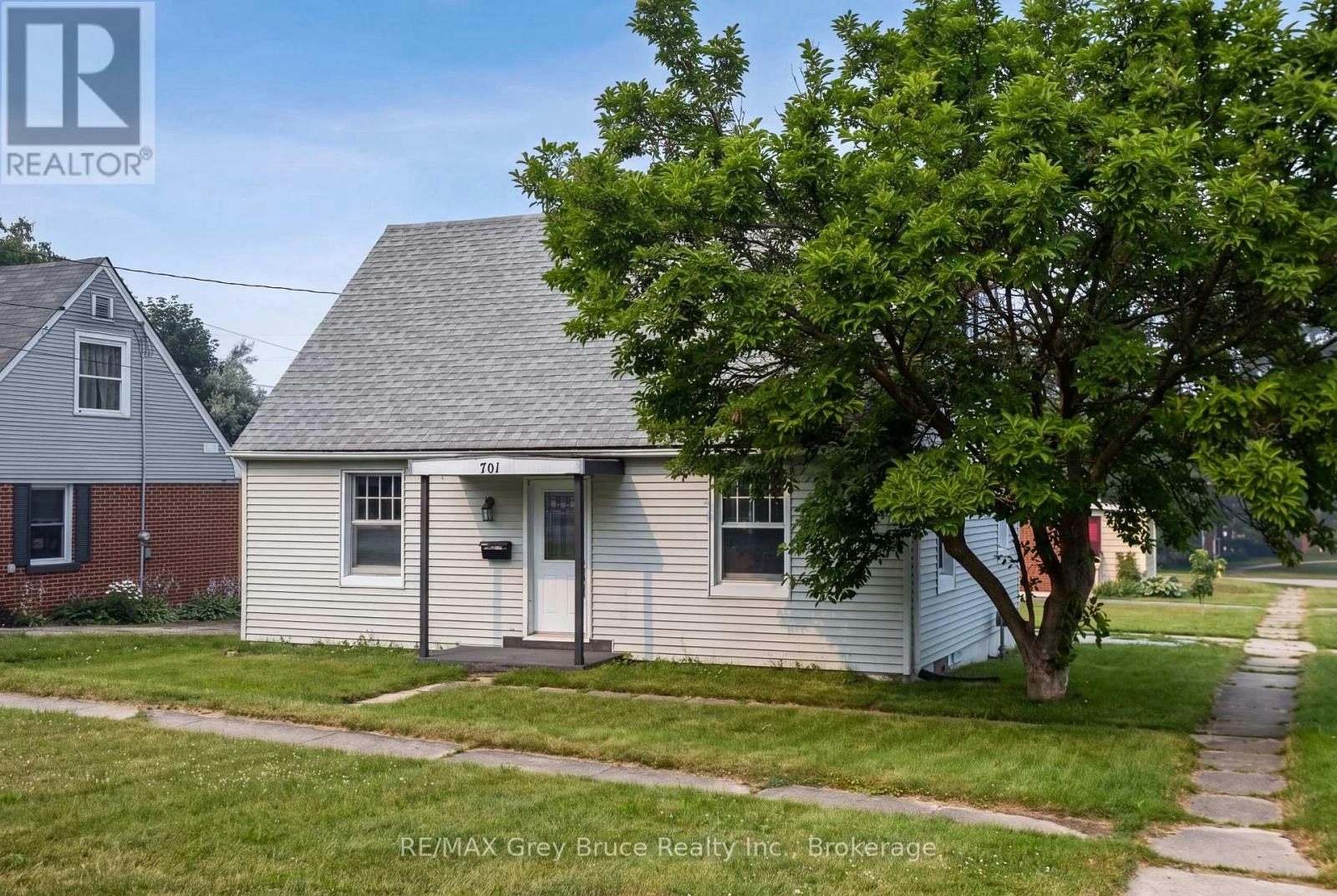 701 5th Street E, Owen Sound, ON, N4K 1E4