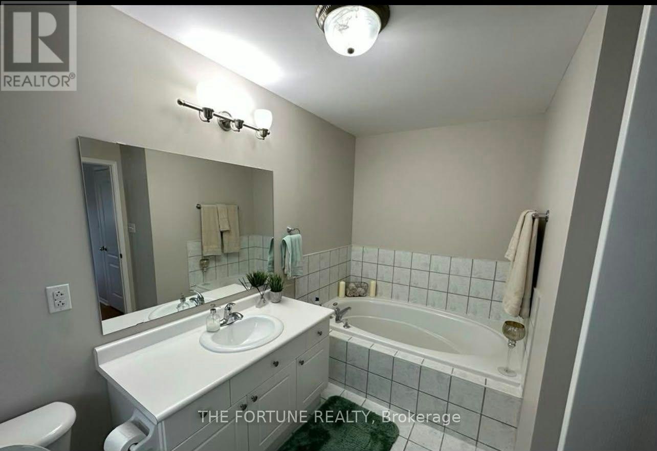 UPPER-22 Waterdale Road, Brampton, ON, L7A 1S3 - 10