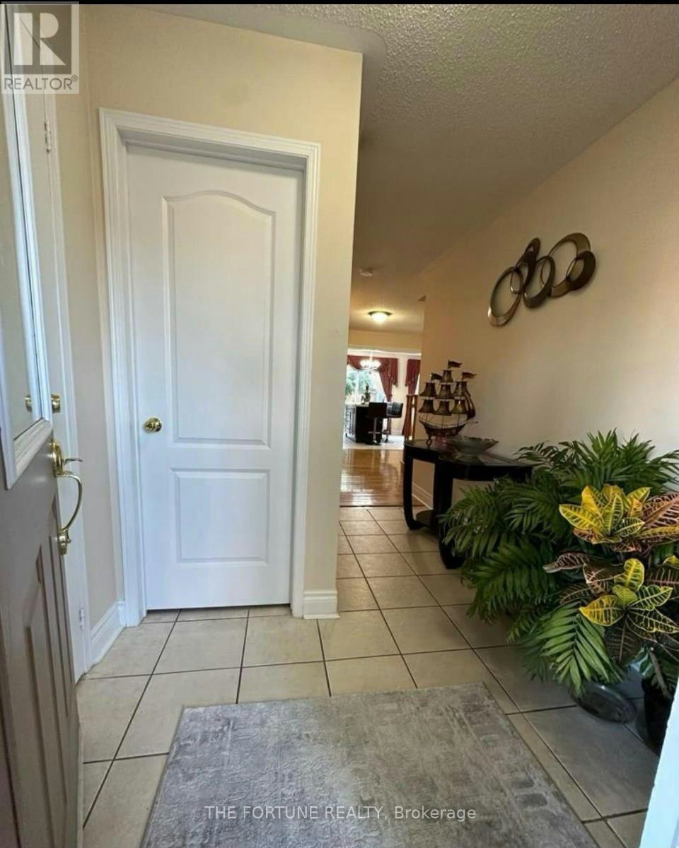 UPPER-22 Waterdale Road, Brampton, ON, L7A 1S3 - 3
