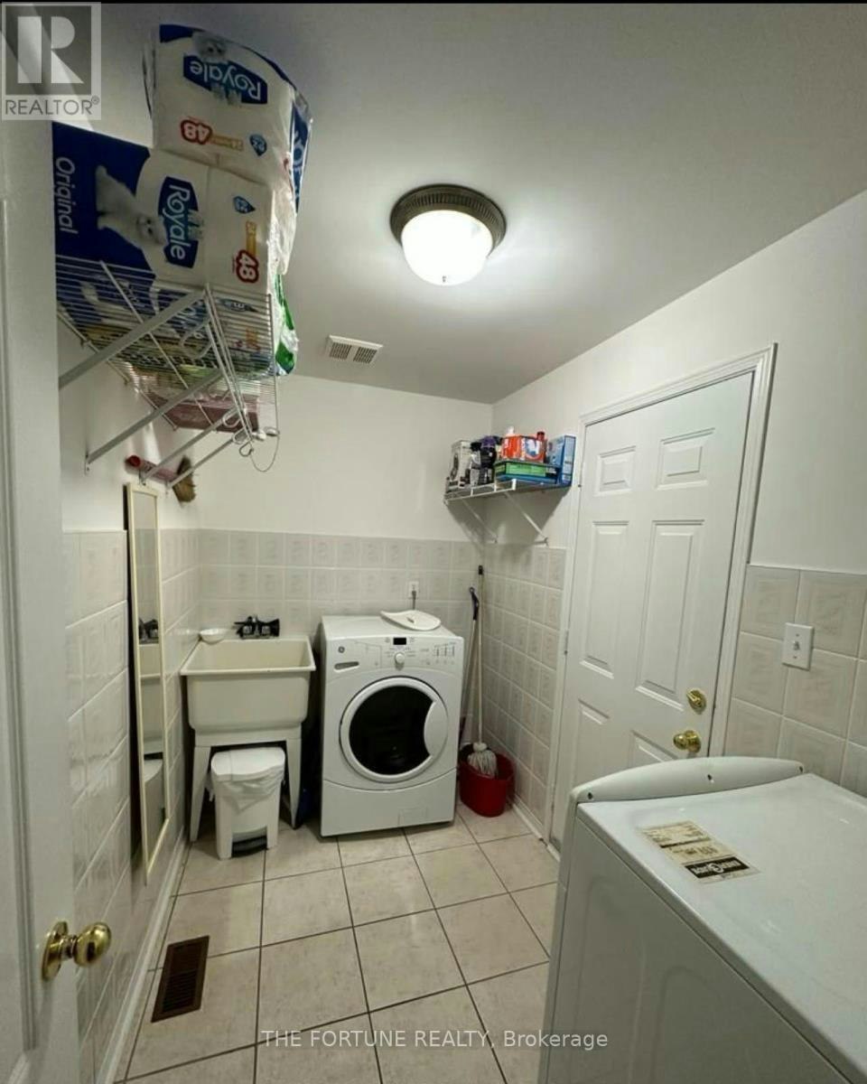 UPPER-22 Waterdale Road, Brampton, ON, L7A 1S3 - 9