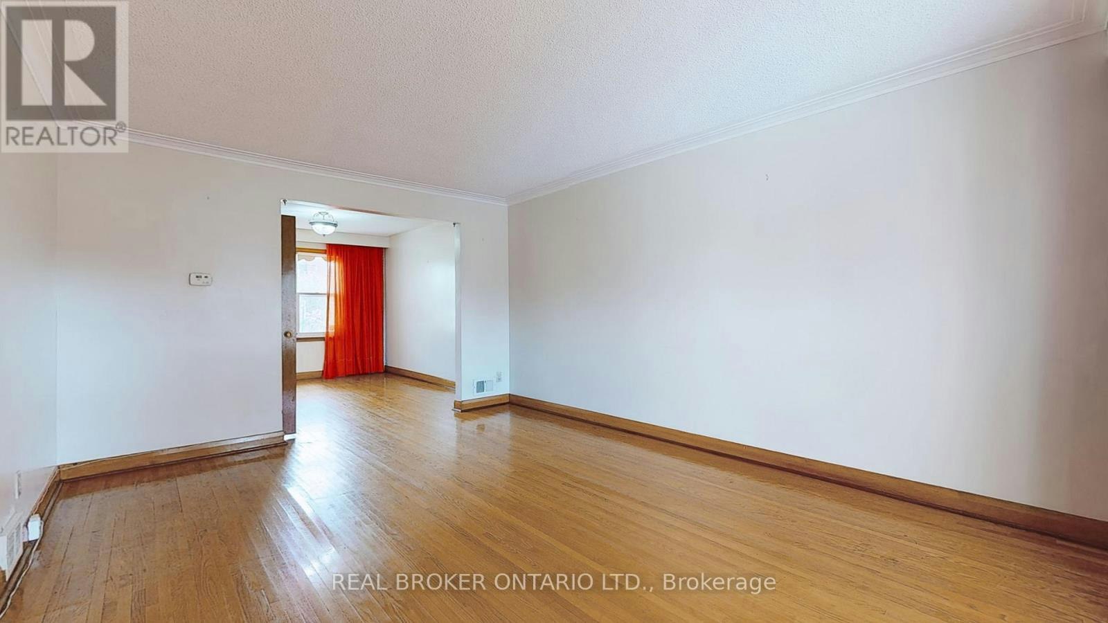 3241 Dufferin Street, Toronto, ON, M6A 2T2 - 7
