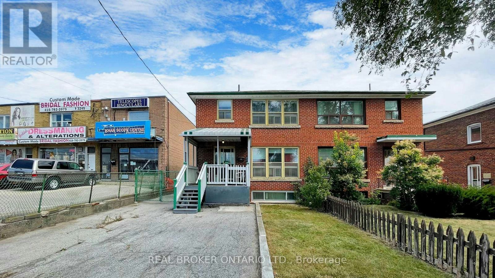 3241 Dufferin Street, Toronto, ON, M6A 2T2 - 2