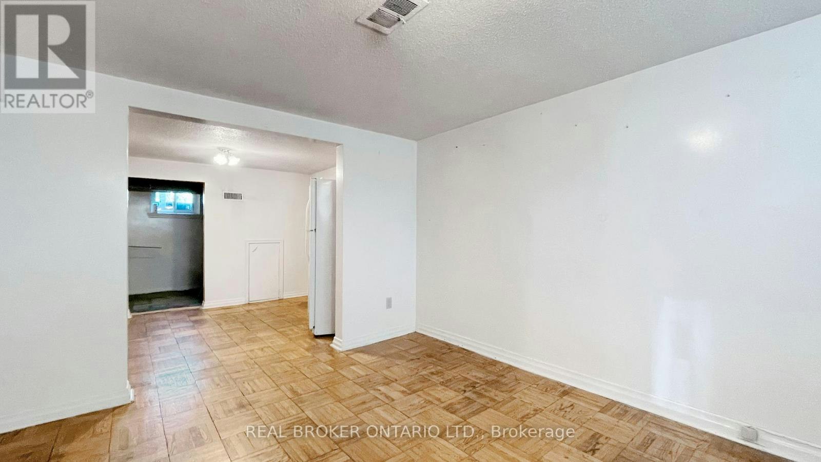 3241 Dufferin Street, Toronto, ON, M6A 2T2 - 30