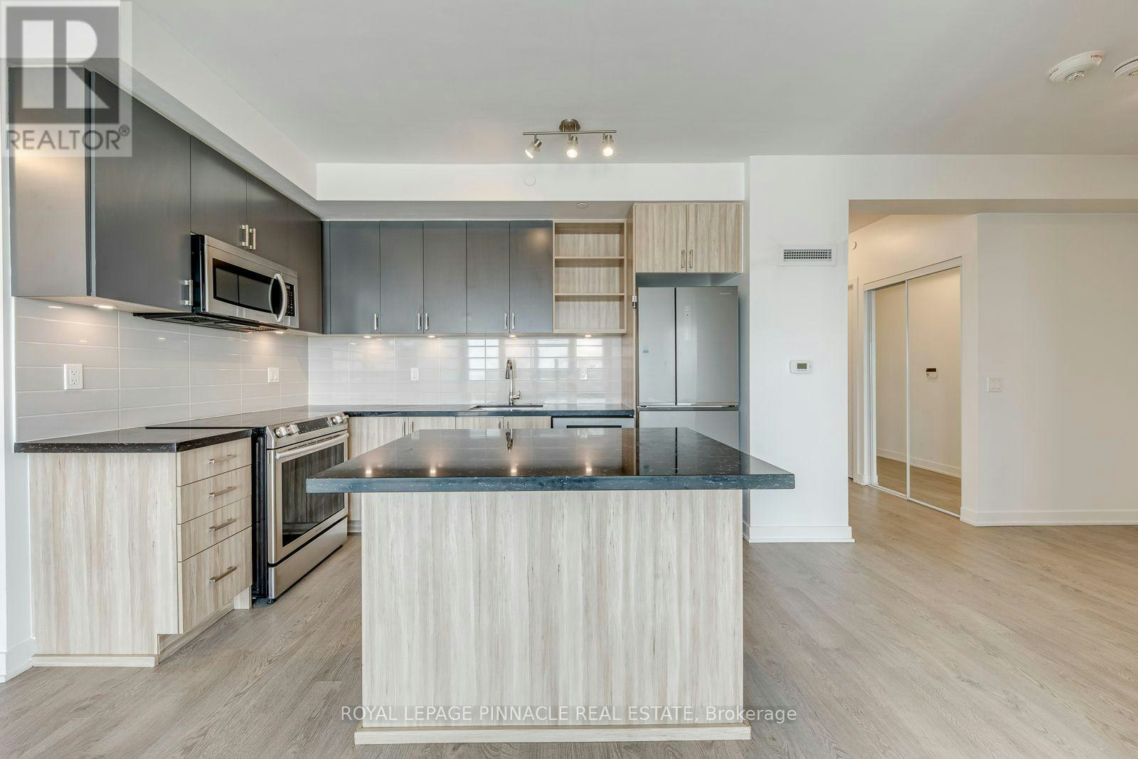 1702-4677 Glen Erin Drive, Mississauga, ON, L5M 2E3 - 13