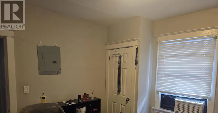 4-991 Main Street E, Hamilton, ON, L8M 1N3 - 5