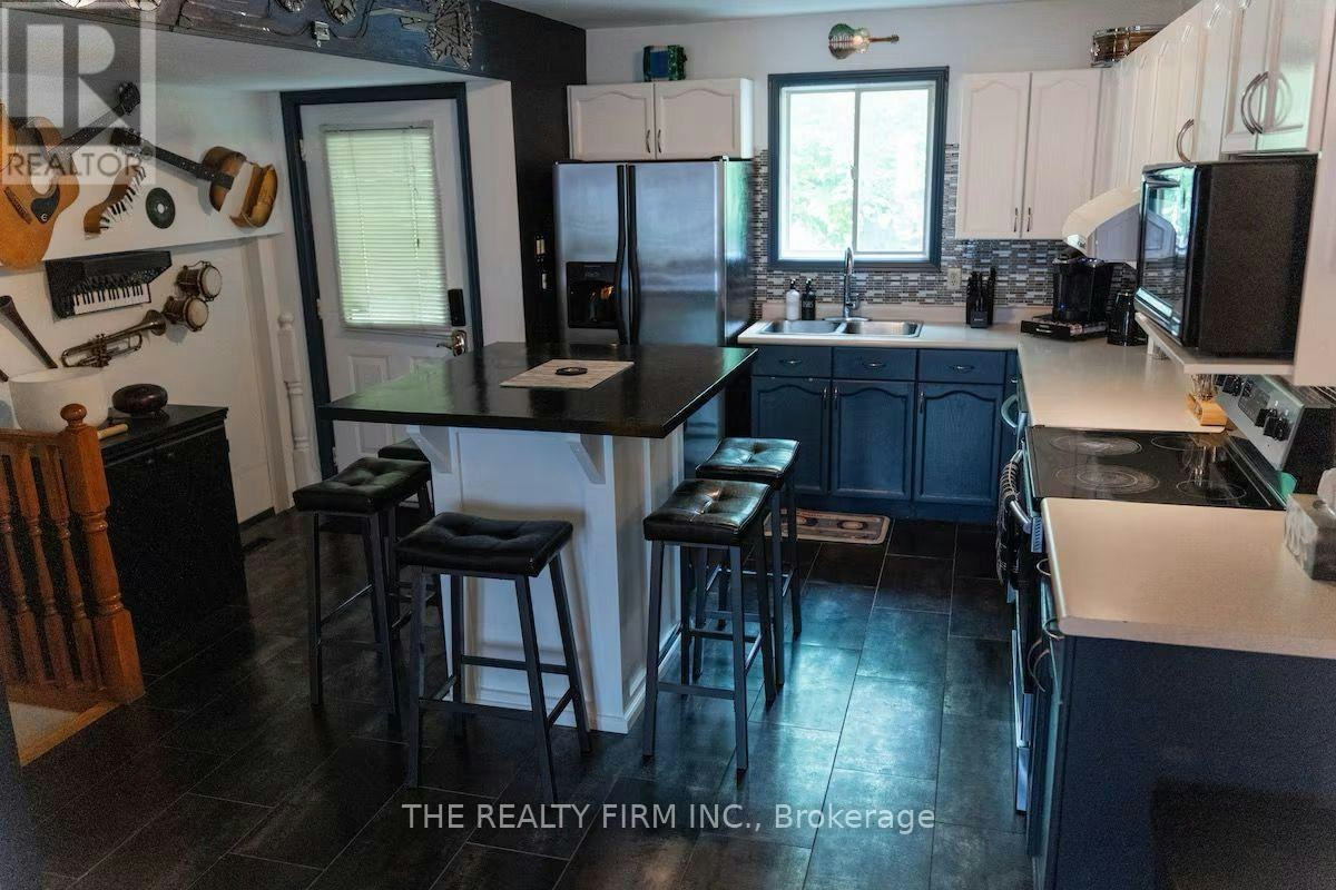10 Lisa Court, London, ON, N5Z 5B3 - 6