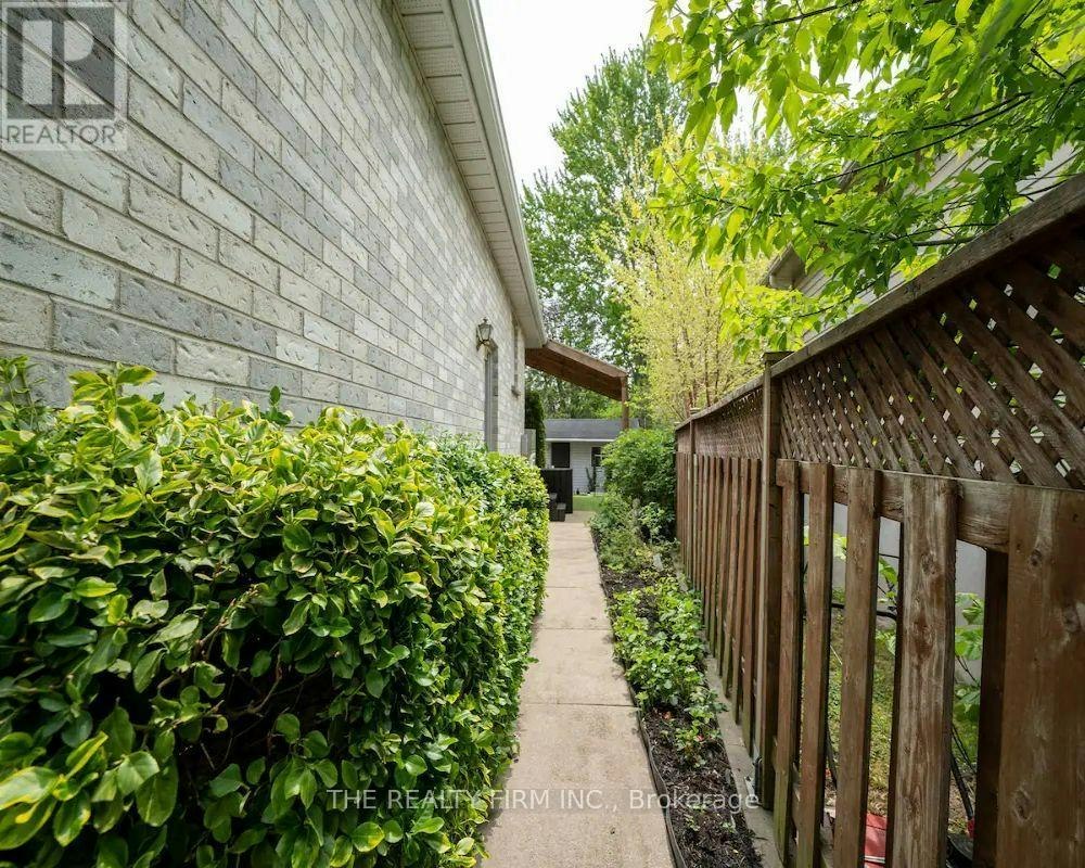 10 Lisa Court, London, ON, N5Z 5B3 - 25