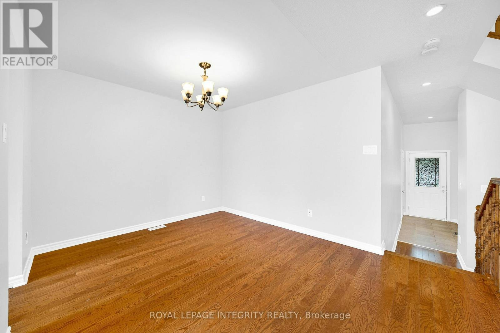 496 Temiskaming Crescent, Ottawa, ON, K2J 0V6 - 6