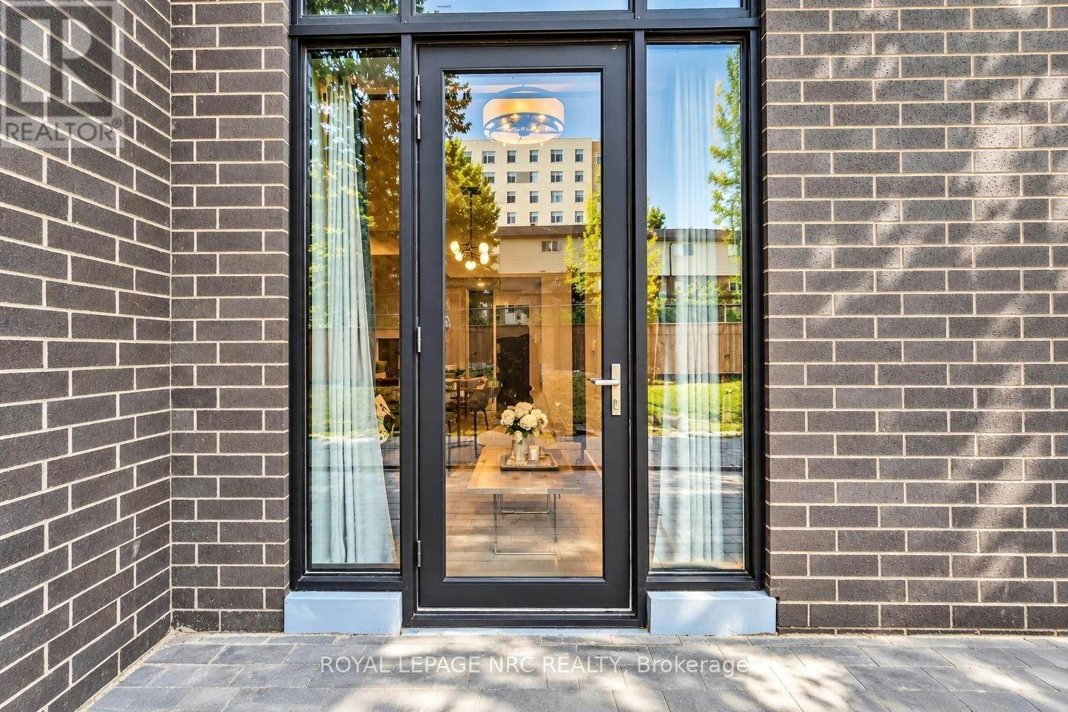 133-145 Columbia Street W, Waterloo, ON, N2L 0K7