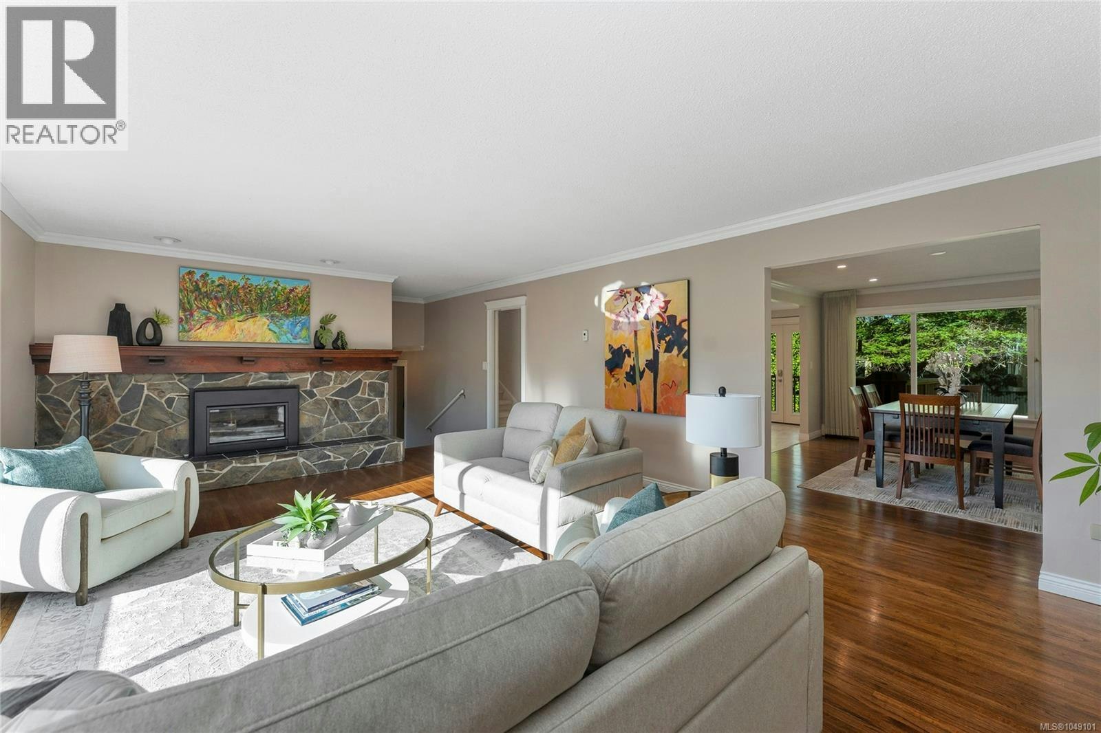 4052 Ebony Place, Saanich, BC, V8N 3Y9