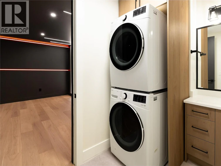 979 Loseth Drive, Kelowna, BC, V1P 0A8 - 56