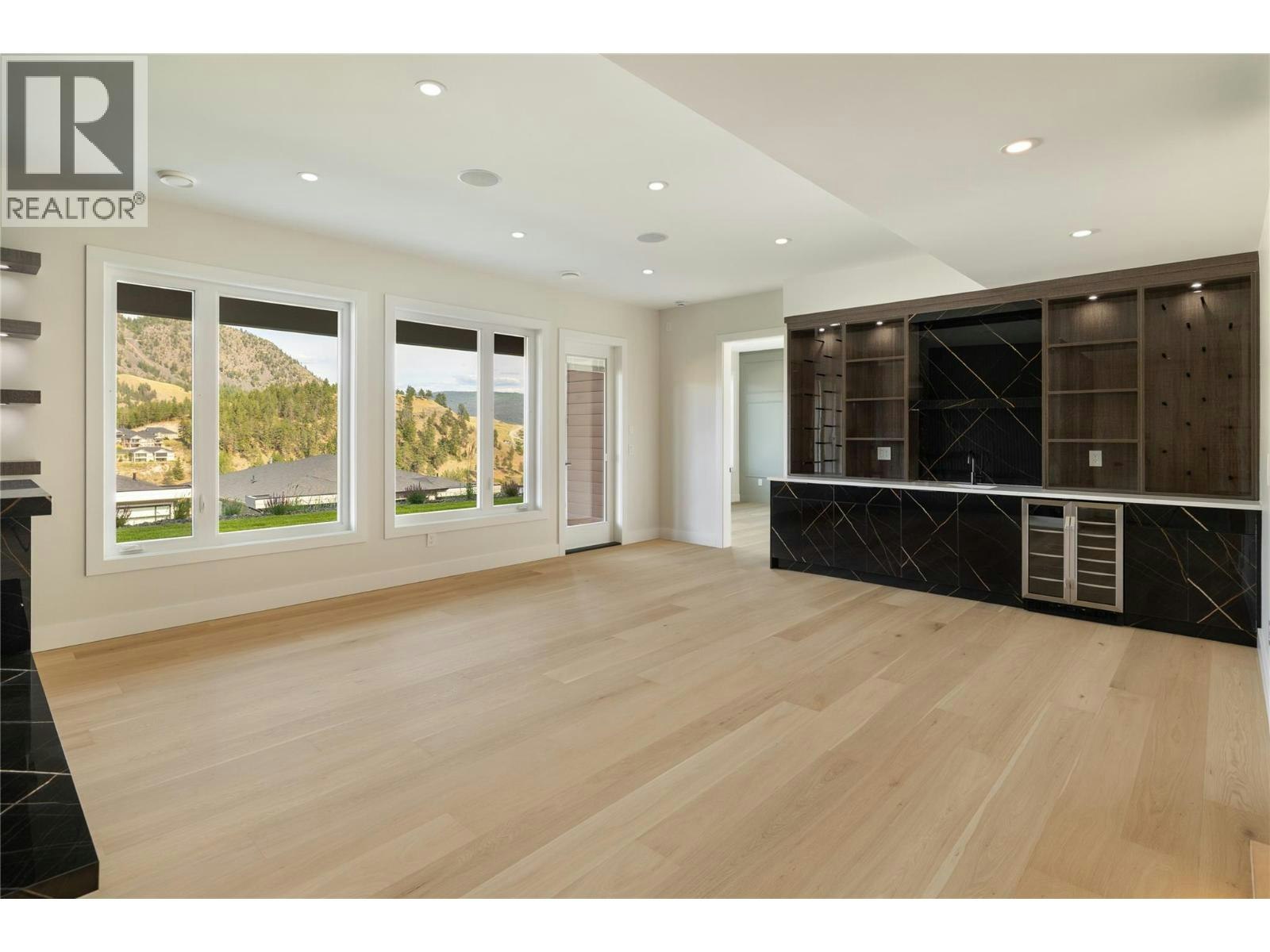 979 Loseth Drive, Kelowna, BC, V1P 0A8 - 45